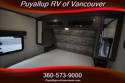 2022 KEYSTONE RV COUGAR 29BHSWE   - Photo 14 - Vancouver, WA 98682-4901