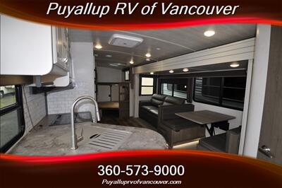 2022 KEYSTONE RV COUGAR 29BHSWE   - Photo 6 - Vancouver, WA 98682-4901