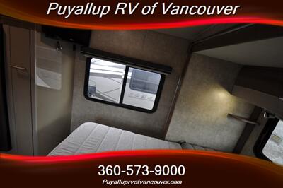 2015 WINNEBAGO NAVION 24G   - Photo 17 - Vancouver, WA 98682-4901