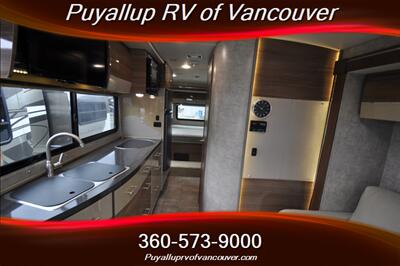 2015 WINNEBAGO NAVION 24G   - Photo 8 - Vancouver, WA 98682-4901