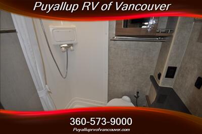 2015 WINNEBAGO NAVION 24G   - Photo 20 - Vancouver, WA 98682-4901