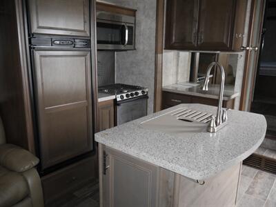 2018 Highland Ridge Open Range Roamer 316RLS   - Photo 5 - Puyallup, WA 98373