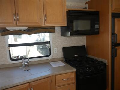 2005 Alpenlite Aspen 28RB   - Photo 7 - Puyallup, WA 98373