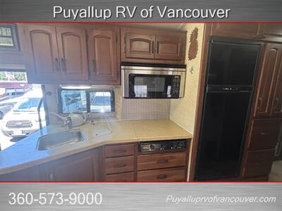 2008 WINNEBAGO ADVENTURER 35L   - Photo 15 - Vancouver, WA 98682-4901