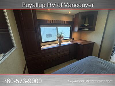 2008 WINNEBAGO ADVENTURER 35L   - Photo 9 - Vancouver, WA 98682-4901