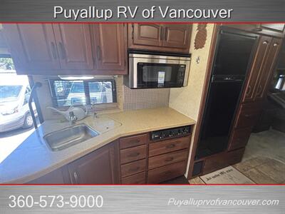 2008 WINNEBAGO ADVENTURER 35L   - Photo 7 - Vancouver, WA 98682-4901