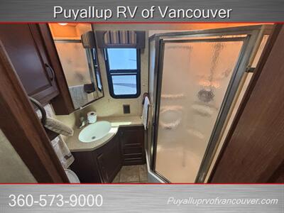 2008 WINNEBAGO ADVENTURER 35L   - Photo 12 - Vancouver, WA 98682-4901