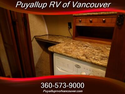 2015 KEYSTONE RV MONTANA LEGACY 3100RL   - Photo 28 - Vancouver, WA 98682-4901