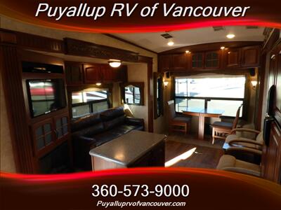 2015 KEYSTONE RV MONTANA LEGACY 3100RL   - Photo 7 - Vancouver, WA 98682-4901