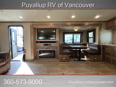 2018 FOREST RIVER ROCKWOOD 8332BS   - Photo 11 - Vancouver, WA 98682-4901