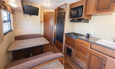 2012 Dutchman Aspen trail 1700DB - Photo 4 - Puyallup, WA 98373