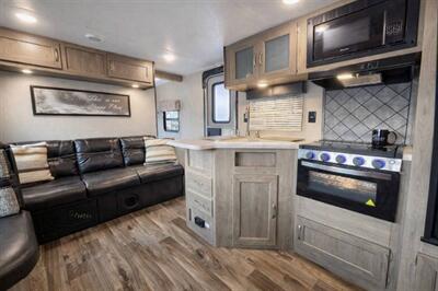 2019 Forest River PALOMINO PUMA 24FBS   - Photo 5 - Puyallup, WA 98373