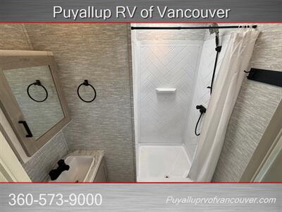 2022 FOREST RIVER IMPRESSION 320FL   - Photo 21 - Vancouver, WA 98682-4901
