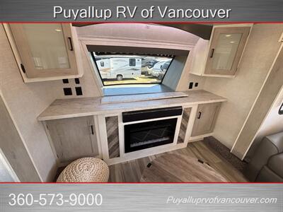 2022 FOREST RIVER IMPRESSION 320FL   - Photo 13 - Vancouver, WA 98682-4901