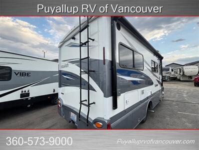 2019 WINNEBAGO NAVION 24J   - Photo 4 - Vancouver, WA 98682-4901