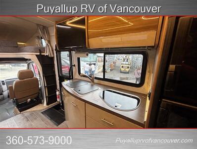 2019 WINNEBAGO NAVION 24J   - Photo 16 - Vancouver, WA 98682-4901