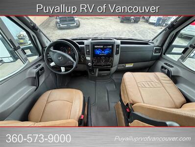 2019 WINNEBAGO NAVION 24J   - Photo 10 - Vancouver, WA 98682-4901