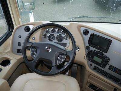 2010 Newmar Ventana 3933 - Photo 13 - Puyallup, WA 98373