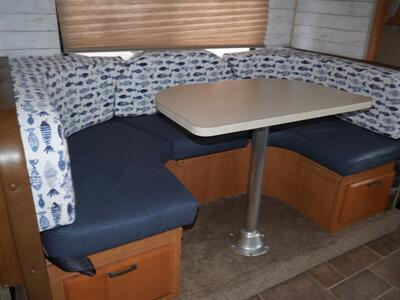 2013 Forest River Sunseeker 2450s   - Photo 3 - Puyallup, WA 98373
