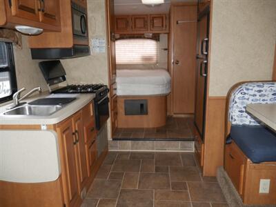 2013 Forest River Sunseeker 2450s   - Photo 10 - Puyallup, WA 98373
