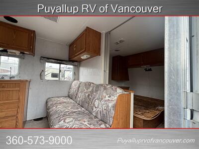 2001 FLEETWOOD 25J   - Photo 4 - Vancouver, WA 98682-4901