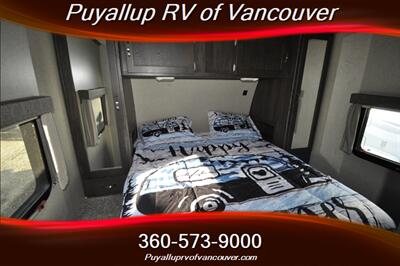 2018 KEYSTONE RV OUTBACK 266RB   - Photo 15 - Vancouver, WA 98682-4901