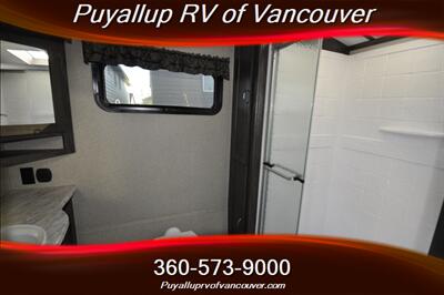 2018 KEYSTONE RV OUTBACK 266RB   - Photo 18 - Vancouver, WA 98682-4901