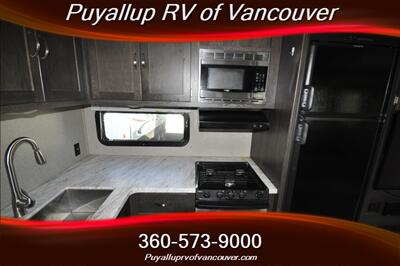 2018 KEYSTONE RV OUTBACK 266RB   - Photo 12 - Vancouver, WA 98682-4901