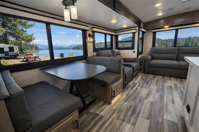 2024 Jayco Whitehawk 32RL   - Photo 5 - Puyallup, WA 98373