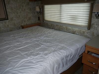 2007 Itasca Sunova 35J - Photo 8 - Puyallup, WA 98373