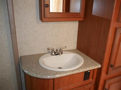 2012 Heartland Cyclone 2812   - Photo 8 - Puyallup, WA 98373