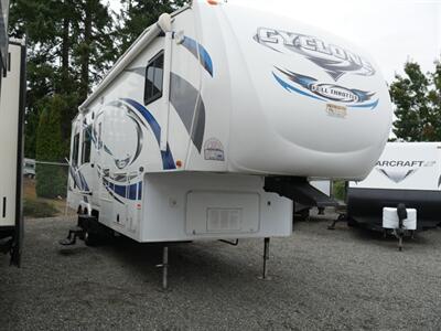 2012 Heartland Cyclone 2812   - Photo 2 - Puyallup, WA 98373