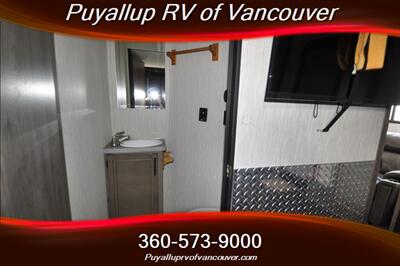 2019 FOREST RIVER VENGEANCE 348A13   - Photo 28 - Vancouver, WA 98682-4901