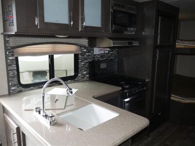 2018 Forest River Sonoma 240BHS   - Photo 6 - Puyallup, WA 98373