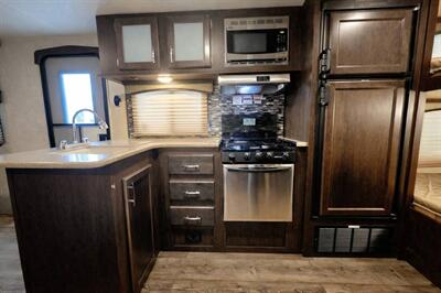 2018 Forest River Sonoma 240BHS - Photo 4 - Puyallup, WA 98373