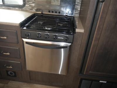 2018 Forest River Sonoma 240BHS   - Photo 7 - Puyallup, WA 98373