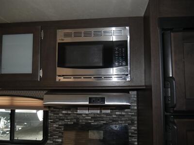 2018 Forest River Sonoma 240BHS   - Photo 8 - Puyallup, WA 98373