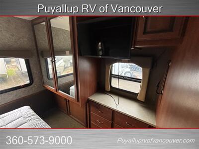 2015 FLEETWOOD STORM 32V   - Photo 15 - Vancouver, WA 98682-4901