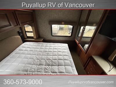 2015 FLEETWOOD STORM 32V   - Photo 12 - Vancouver, WA 98682-4901