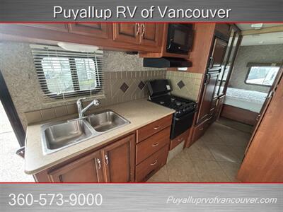 2015 FLEETWOOD STORM 32V   - Photo 9 - Vancouver, WA 98682-4901