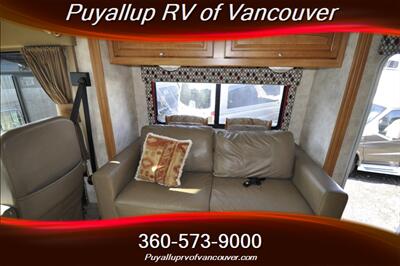2011 WINNEBAGO VISTA 30W MOTIR HOME CLASS A   - Photo 10 - Vancouver, WA 98682-4901