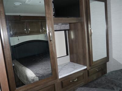 2021 Jayco Greyhawk 30X   - Photo 10 - Puyallup, WA 98373