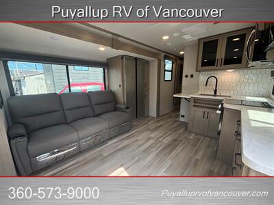 2024 GRAND DESIGN RV REFLECTION 296RDTS   - Photo 14 - Vancouver, WA 98682-4901