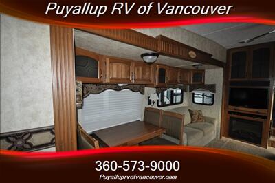 2011 KEYSTONE RV MONTANA 3000RK 3000RK   - Photo 6 - Vancouver, WA 98682-4901