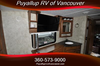 2011 KEYSTONE RV MONTANA 3000RK 3000RK   - Photo 10 - Vancouver, WA 98682-4901