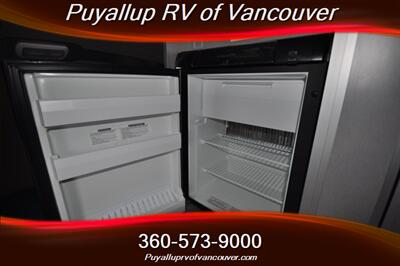 2020 QUEBEC HELIO 02 TRAVEL TRAILER   - Photo 17 - Vancouver, WA 98682-4901
