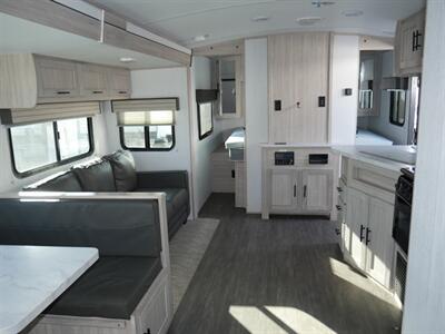 2022 Cruiser RV Shadow Cruiser 280QB   - Photo 15 - Puyallup, WA 98373