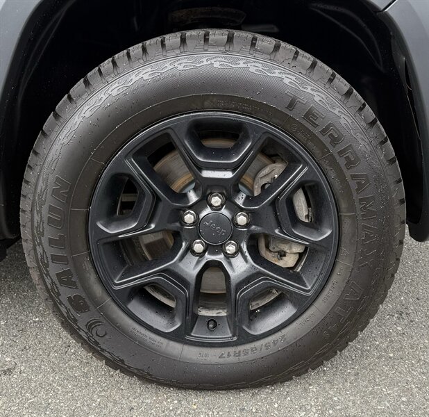 2020 Jeep Cherokee Trailhawk - Photo 9