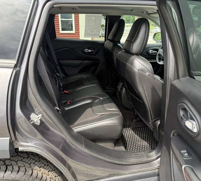 2020 Jeep Cherokee Trailhawk - Photo 14