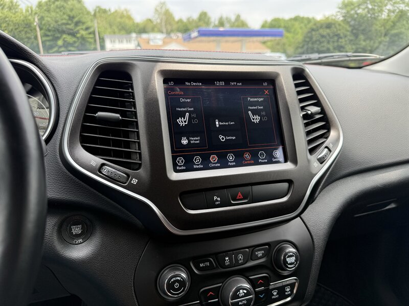2020 Jeep Cherokee Trailhawk - Photo 31